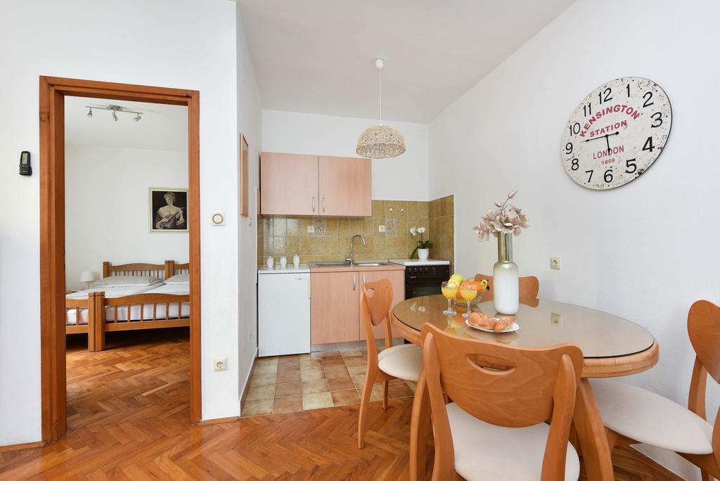 Adria Apartment *