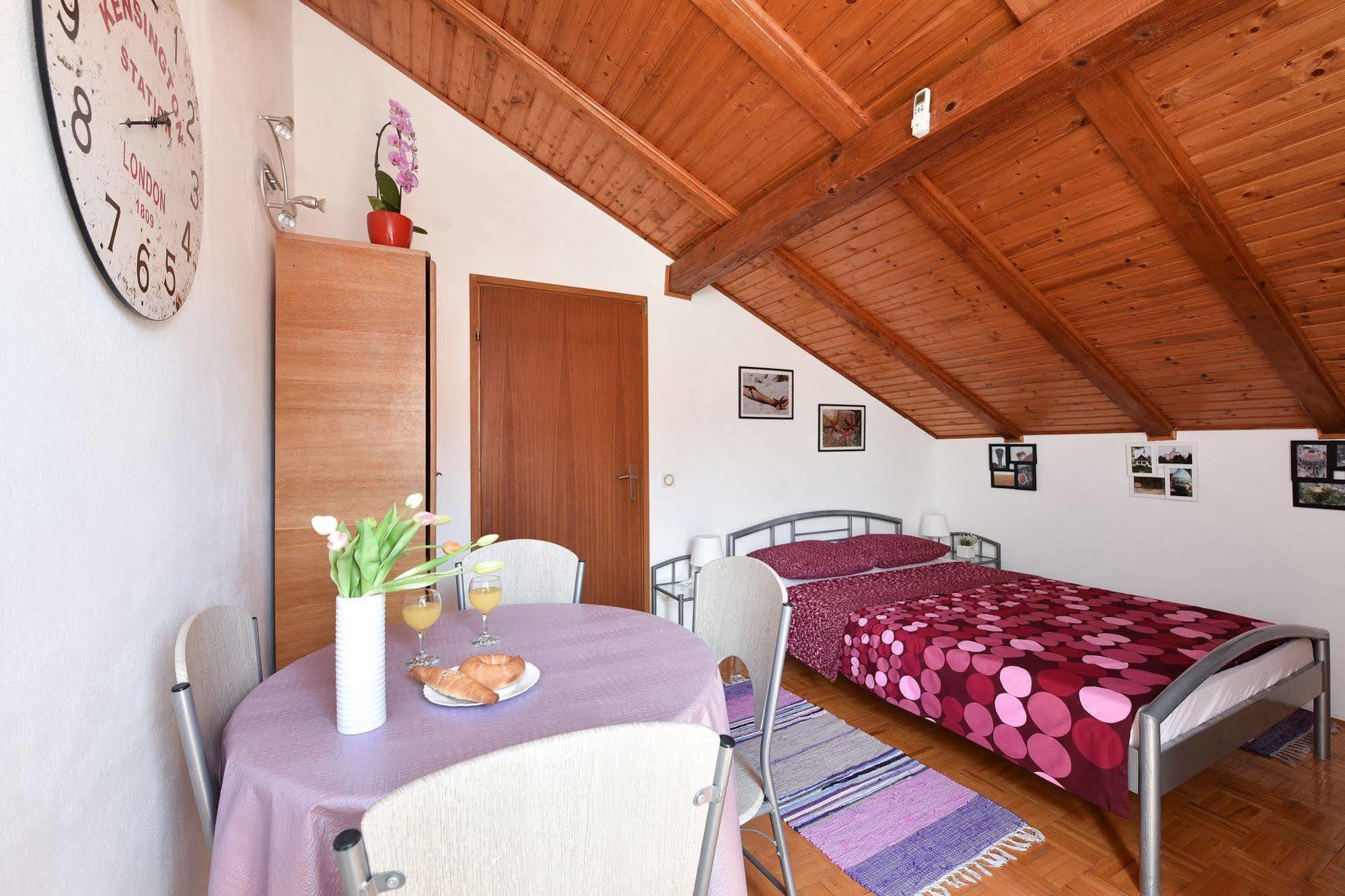 Apartment Adria