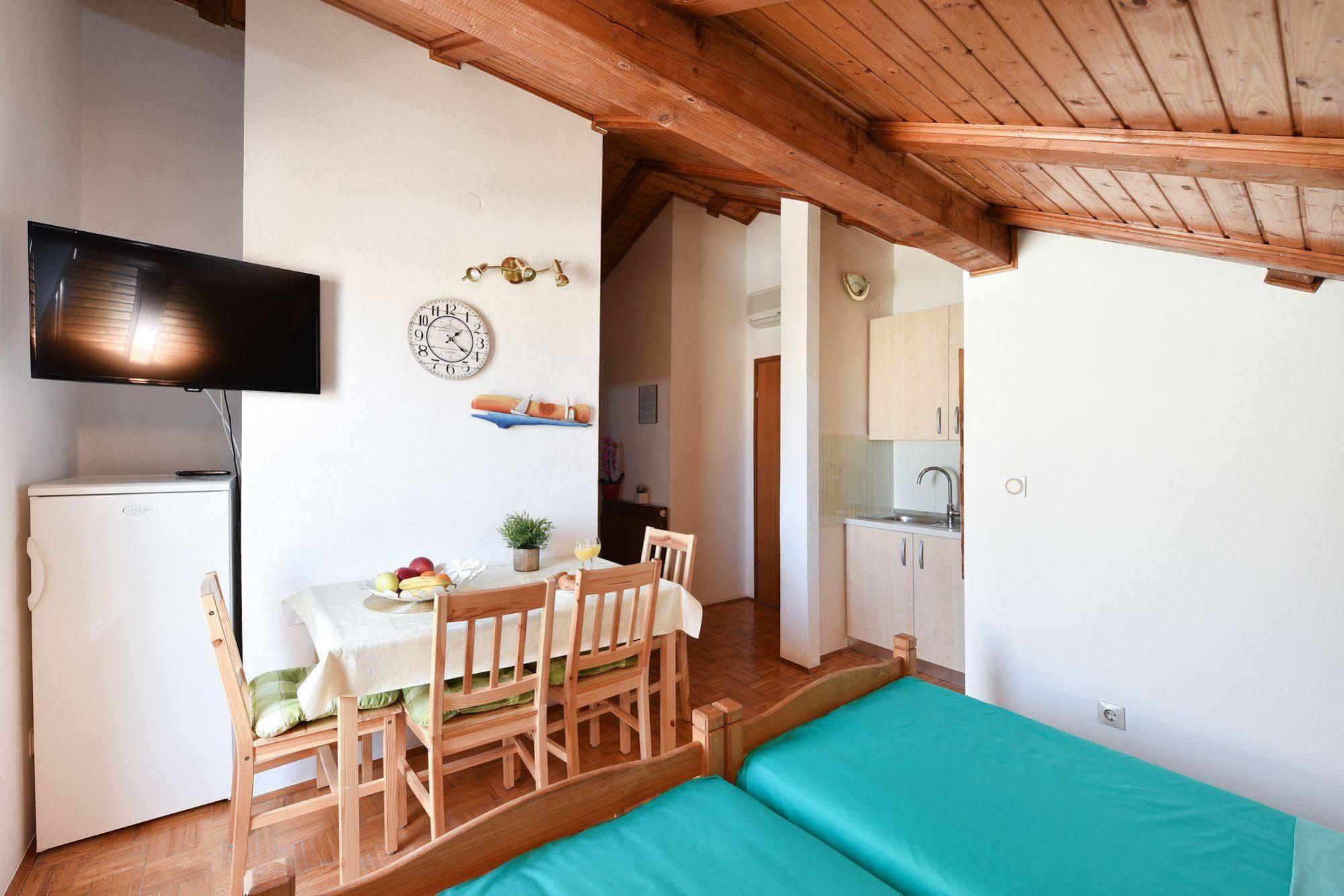 Apartament Adria *